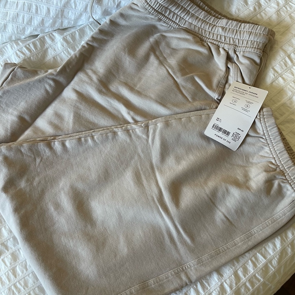 Athleta XL Joggers Beige